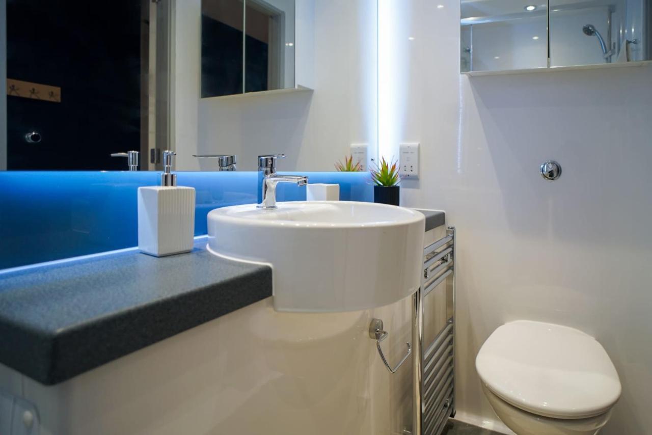 Bright Modern Studios And Private Bedrooms With Shared Kitchen At Straits Meadow Near Edinburgh City Centre Eksteriør billede